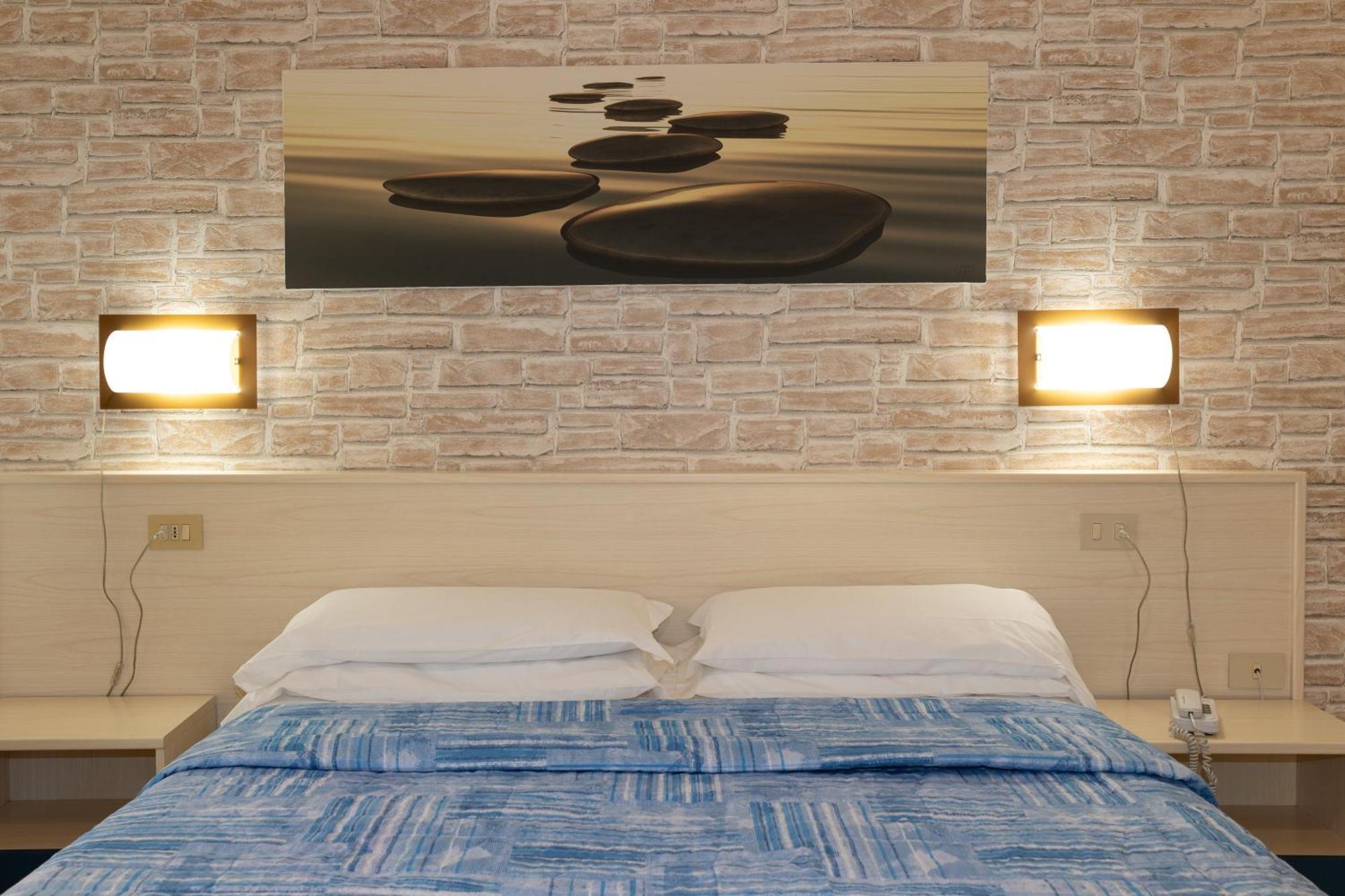 Regina Hotel