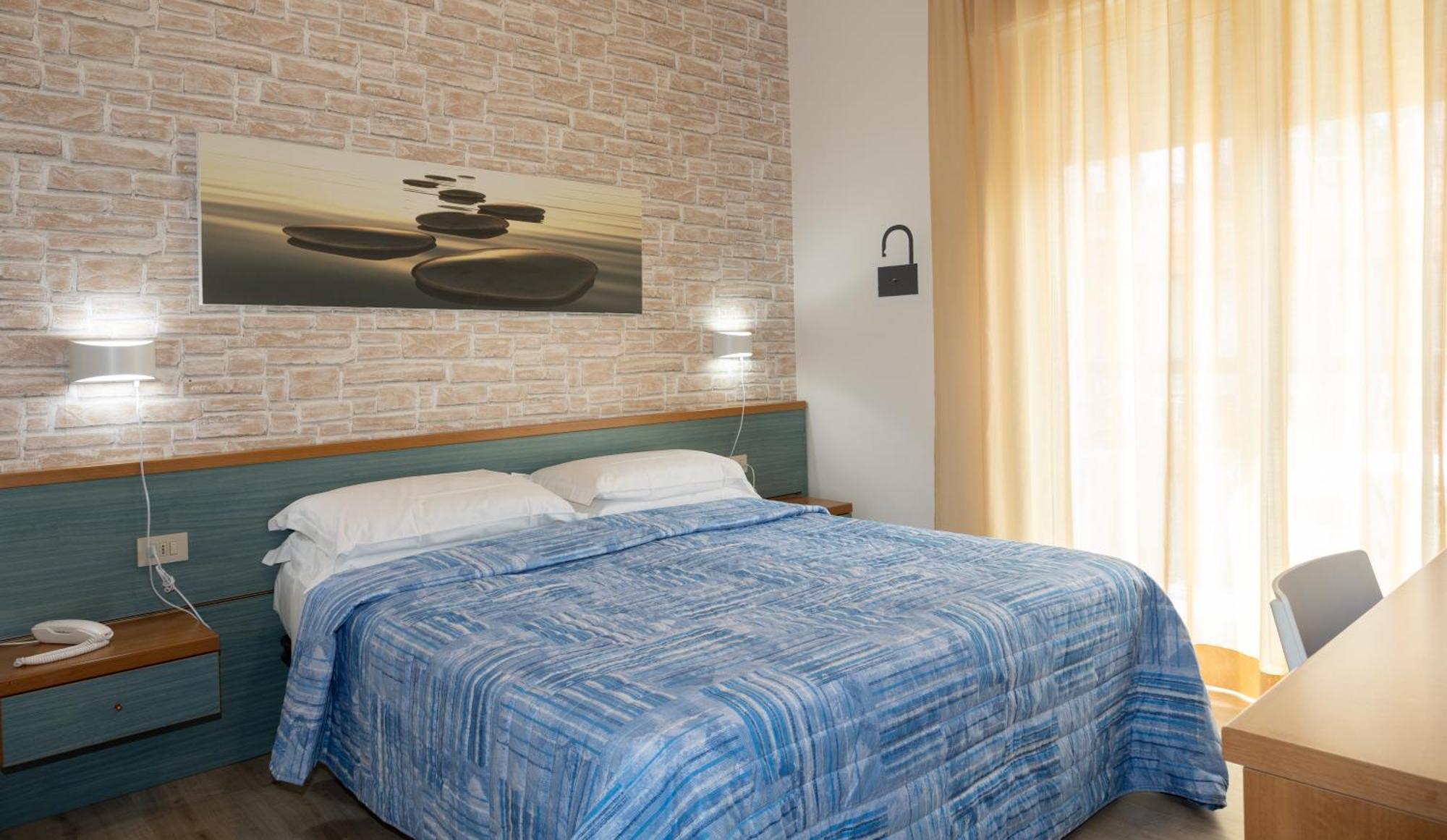 Regina Hotel