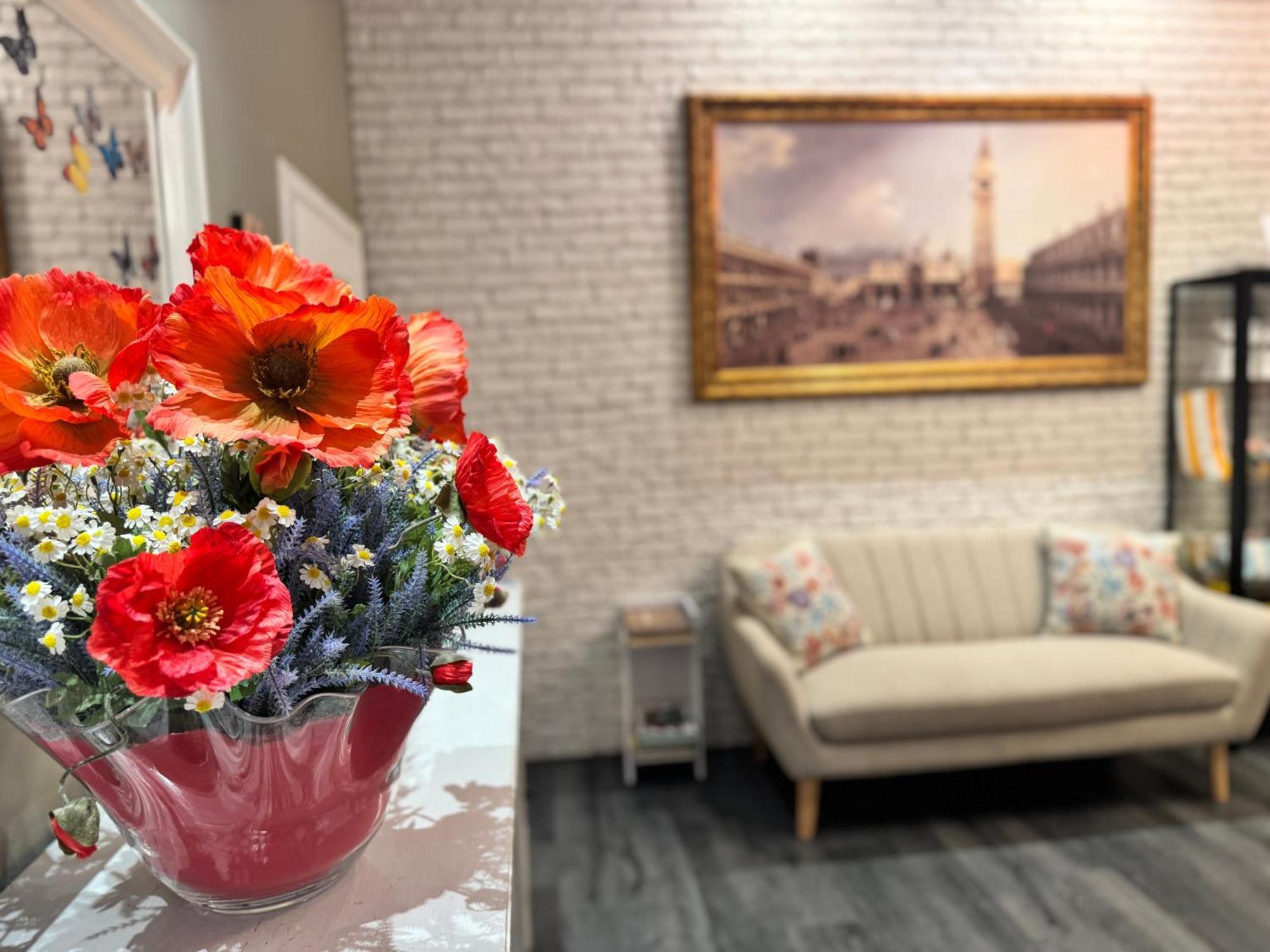 Regina Hotel 3*